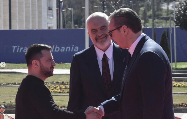 Vučić in Tirana: 