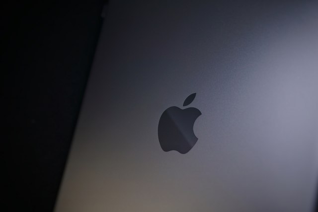 Fascinantna priča: Zašto Apple logo tako izgleda?