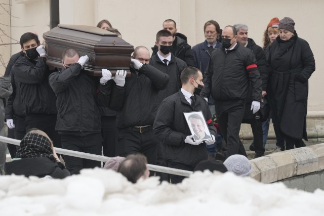 Sahranjen je; Ljoša: Počivaj u miru; Slikano telo Navaljnog; Počela hapšenja FOTO/VIDEO