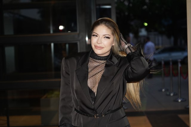 Ovo je PRAVO IME Vanje Mijatović: Posle mnogo godina otkrila ISTINU - evo šta joj piše u DOKUMENTIMA!