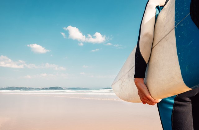 Senzacija s Novog Zelanda: Baka Nensi ima 92 godine, a jaše na talasima kao devojka (VIDEO)