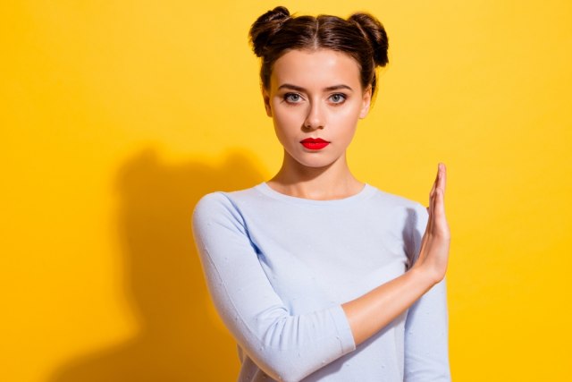 HOROSKOP ZA 5. MAJ: Device danas ne žele oko sebe NERASPOLOŽENE LJUDE, dok Rakovi neće dozvoliti da im neko pokvari PLANOVE!