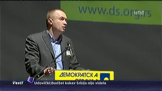 Pajtić: Vučić vređa inteligenciju građana