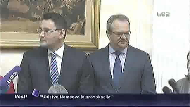 Novinar B92 fizički sprečen da postavi pitanje