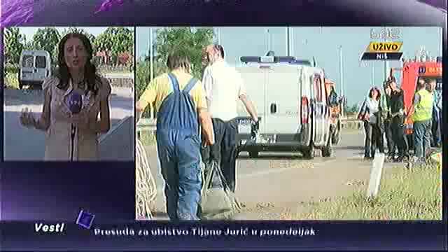 Kamion naleteo na dva kombija, četvorica stradala