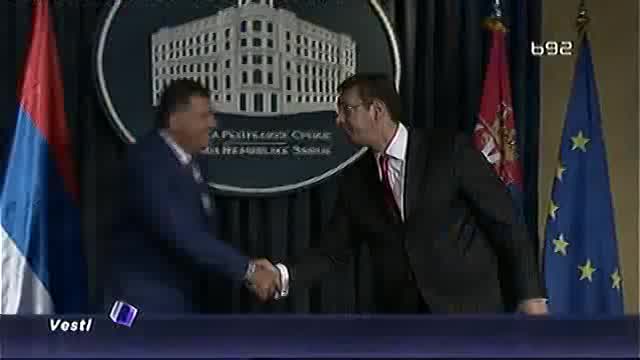Vučić i Dodik razgovarali o Srebrenici, referendumu...