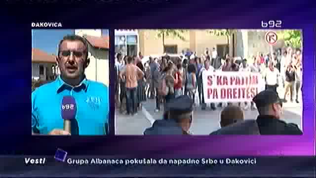 Ðakovica: Albanci probili policijski kordon