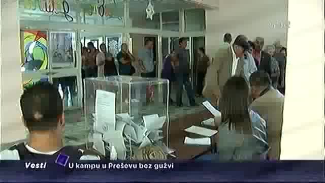 Albanci sa Kosova autobusima dolaze na izbore