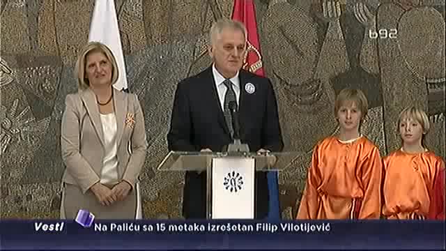 Nikolić zahvalio deci učesnicima manifestacije Radost Evrope