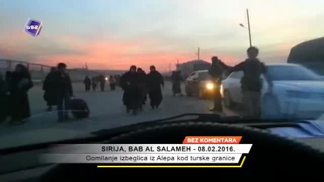 Gomilanje izbeglica iz Alepa kod turske granice