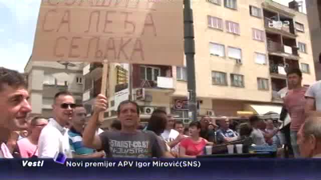 Protest malinara u centru Surdulice