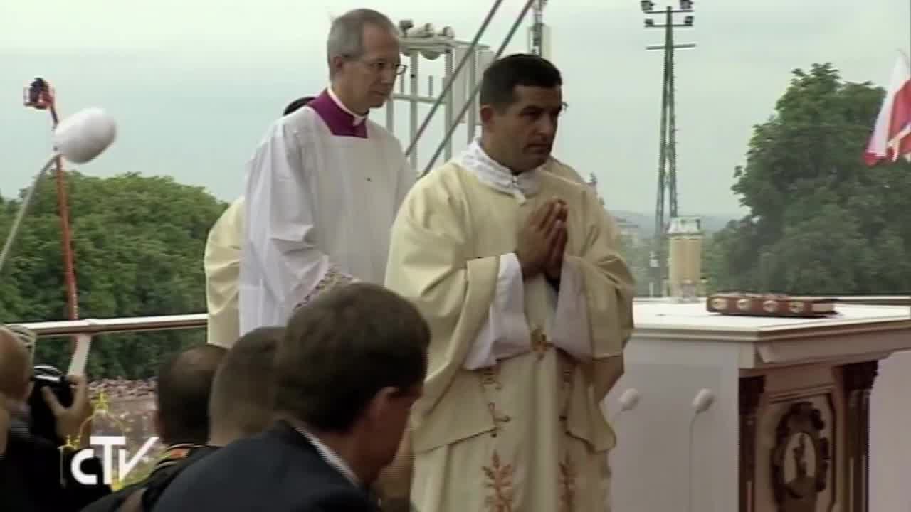 Papa pao tokom mise u Poljskoj