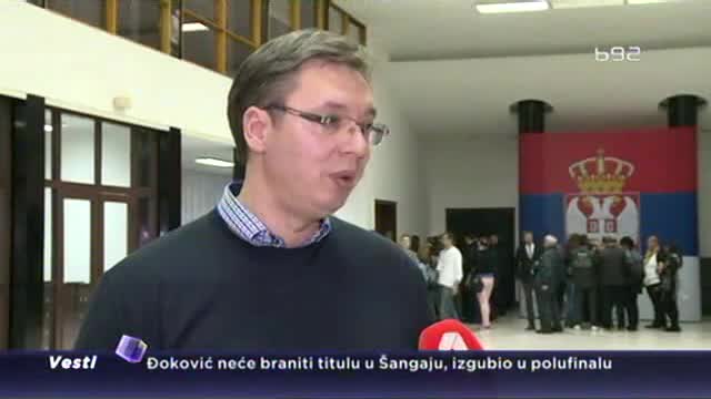 Vučić razgovara sa Nišlijama