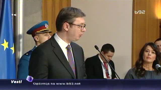 Sednica GO SNS počinje bez Vučića, Vučević predsedava