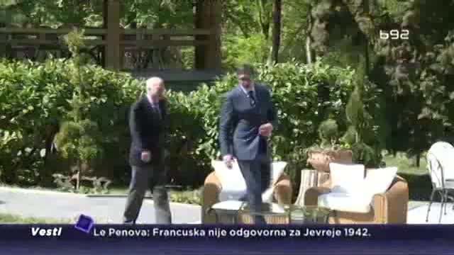 Mekejn u Beogradu, sa Vučićem o tri teme