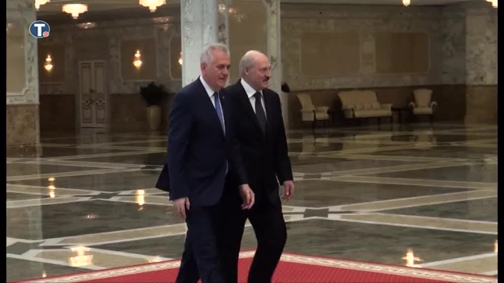 Nikolić od Lukašenka primio orden