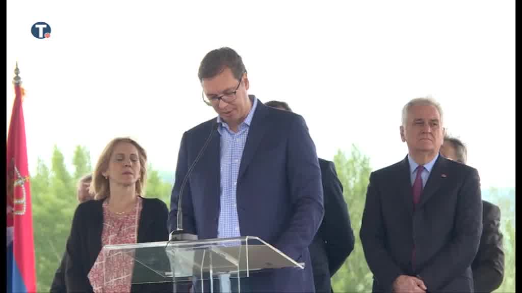 Vučić:Dići most znači da nismo digli ruke od sebe,najbližih