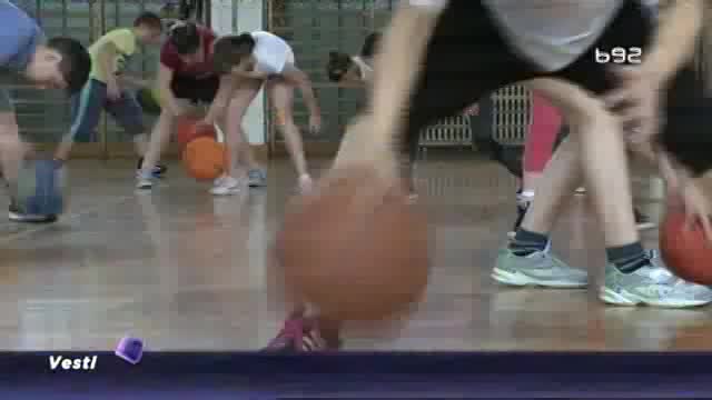 Besplatna škola košarke na Èukarici