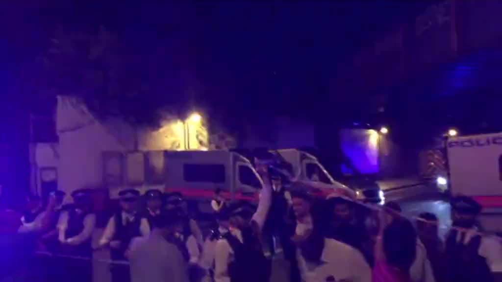 Napad na muslimane u Londonu, kombijem u ljude kod džamije