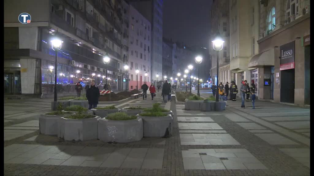 Dete upalo u šaht u centru Beograda