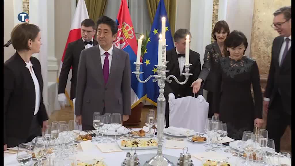 Svečana večera za Abea, domaćini Vučić i Brnabić