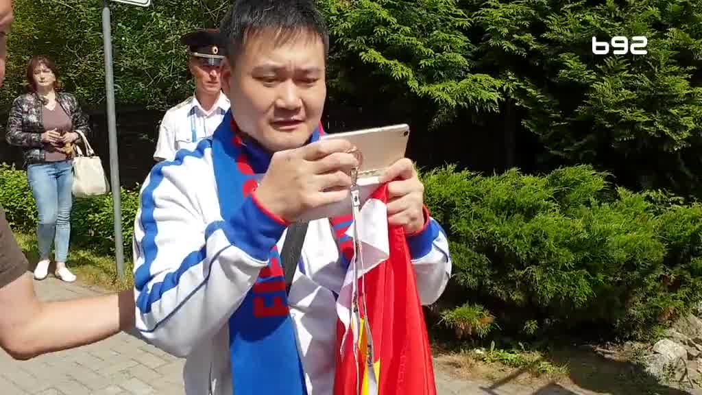 Najluđi navijač Srbije – Lin iz Šangaja u transu zbog Orlova