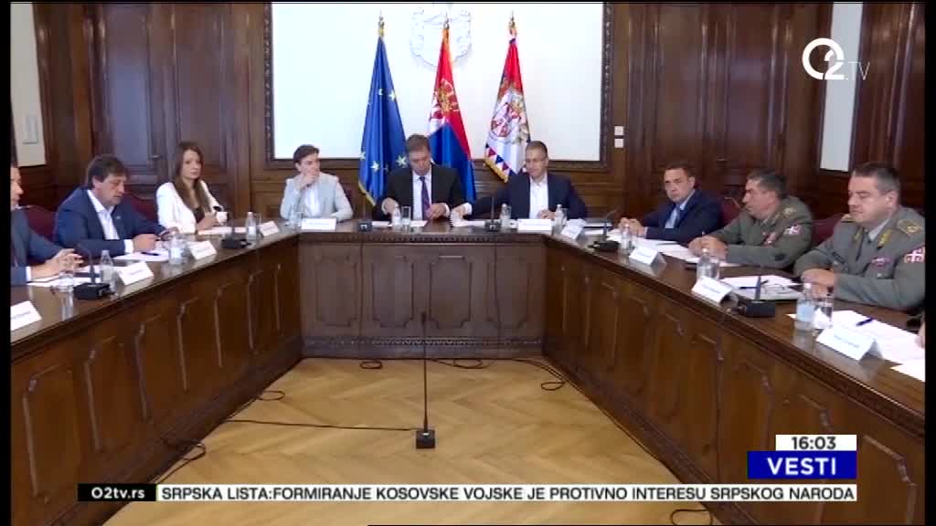 Vučić najavio veliki projekat: Milijarda, od sada i u treću smenu
