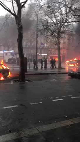 Novi haos u Parizu, 120 uhapšenih