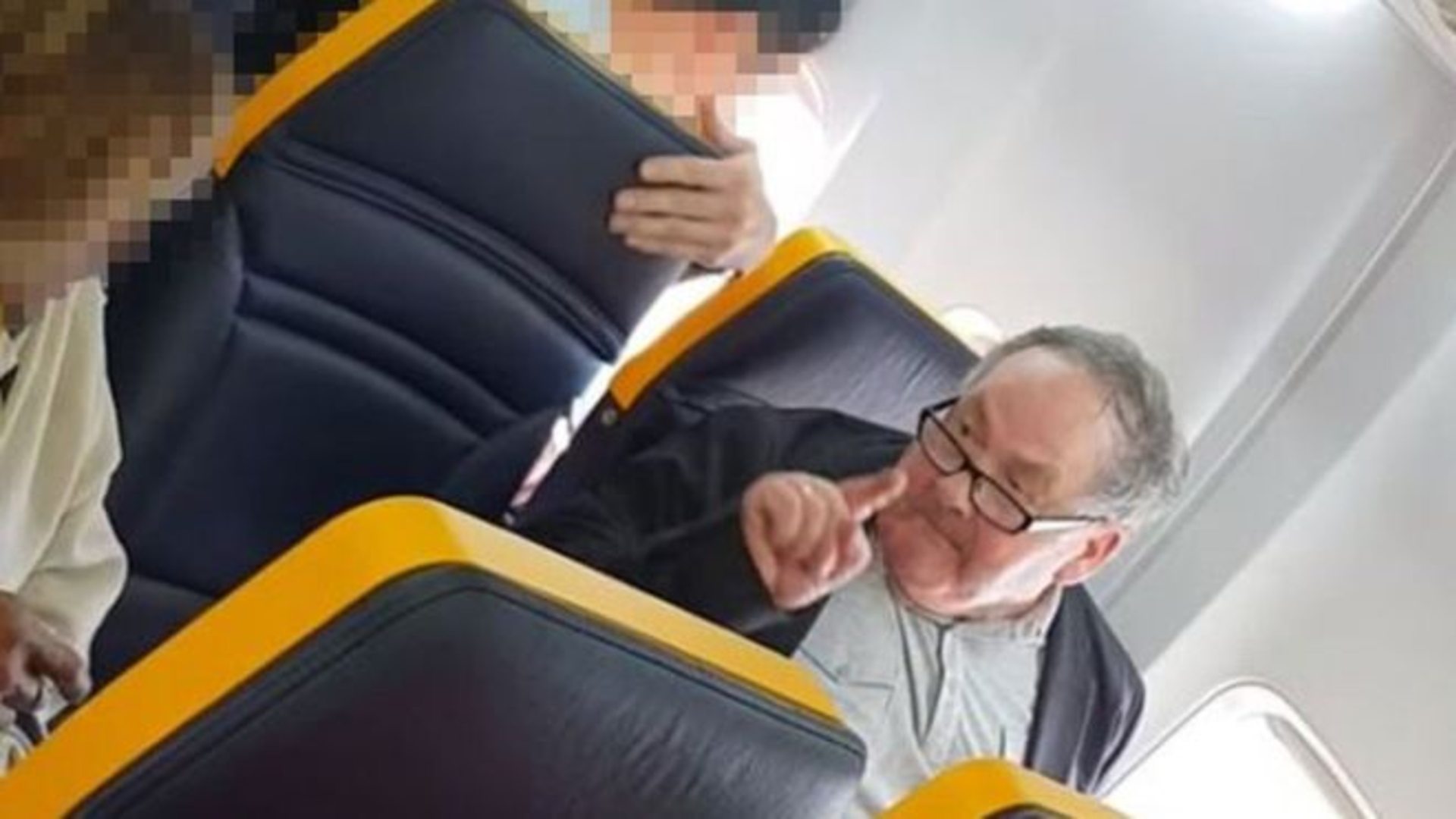 Ryanair passanger spouts racist abuse