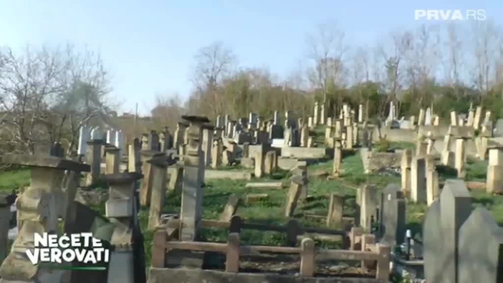 Meštani sela Lisice traže ukidanje TV pretplate na lokalnom groblju