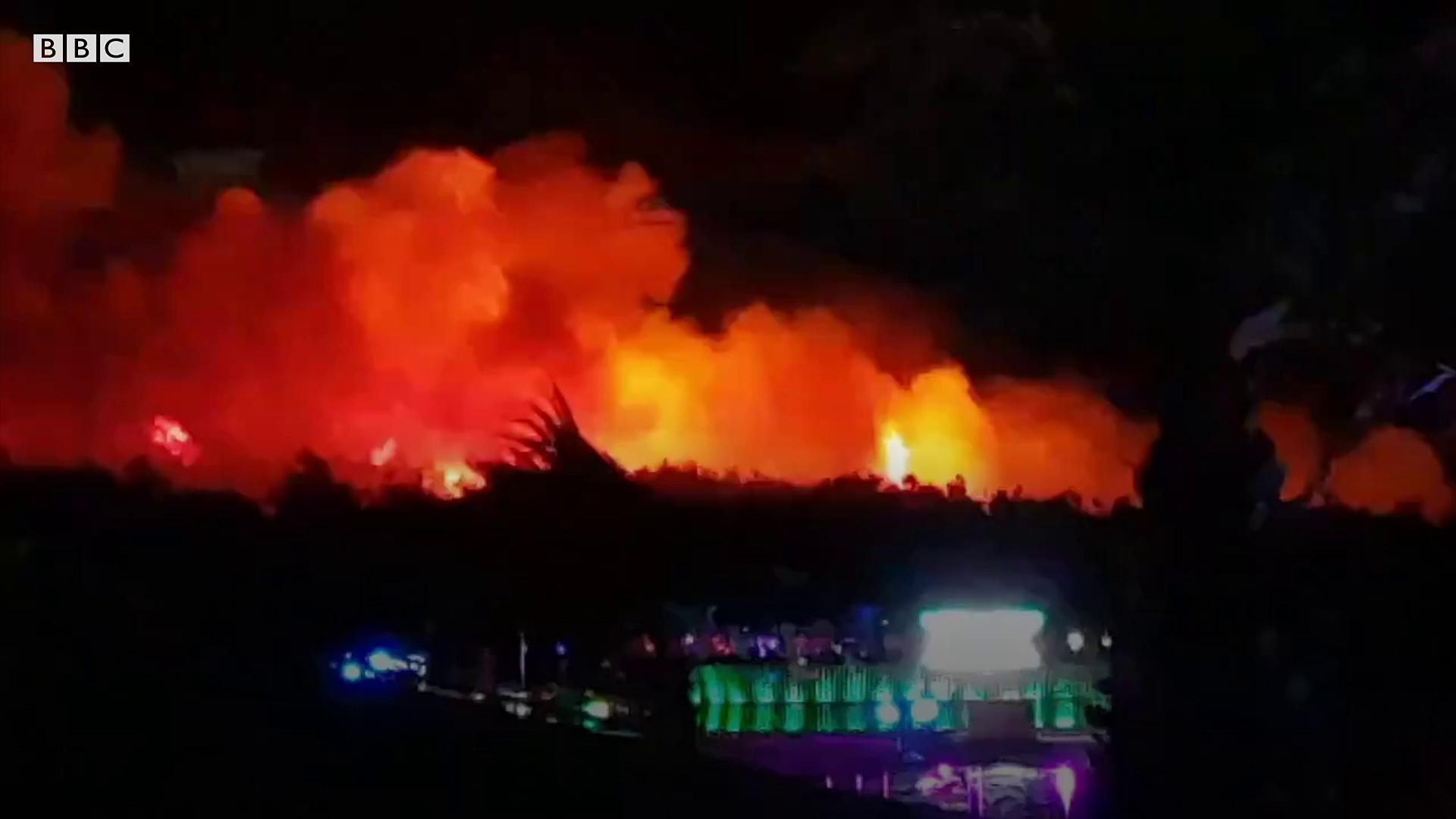 Пожар на плажи Зрће у Хрватској