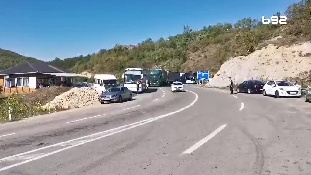 Fudbaleri Zvezde stigli na Jarinje