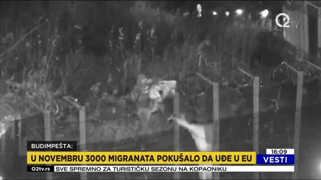 Migranti preskaèu ogradu na maðarsko-srpskoj granici