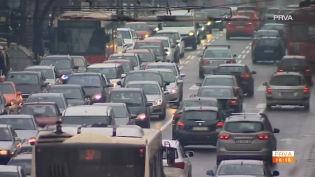 Šta je uzrok svakodnevnih saobraæajnih gužvi u Beogradu?