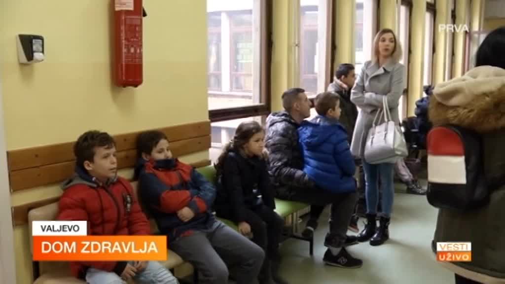 Grip u Srbiji: Broj ðaka u školama prepolovljen