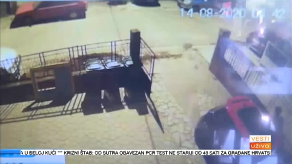 Ekskluzivni snimak iz Vranja - napadači pokušali da zapale auto