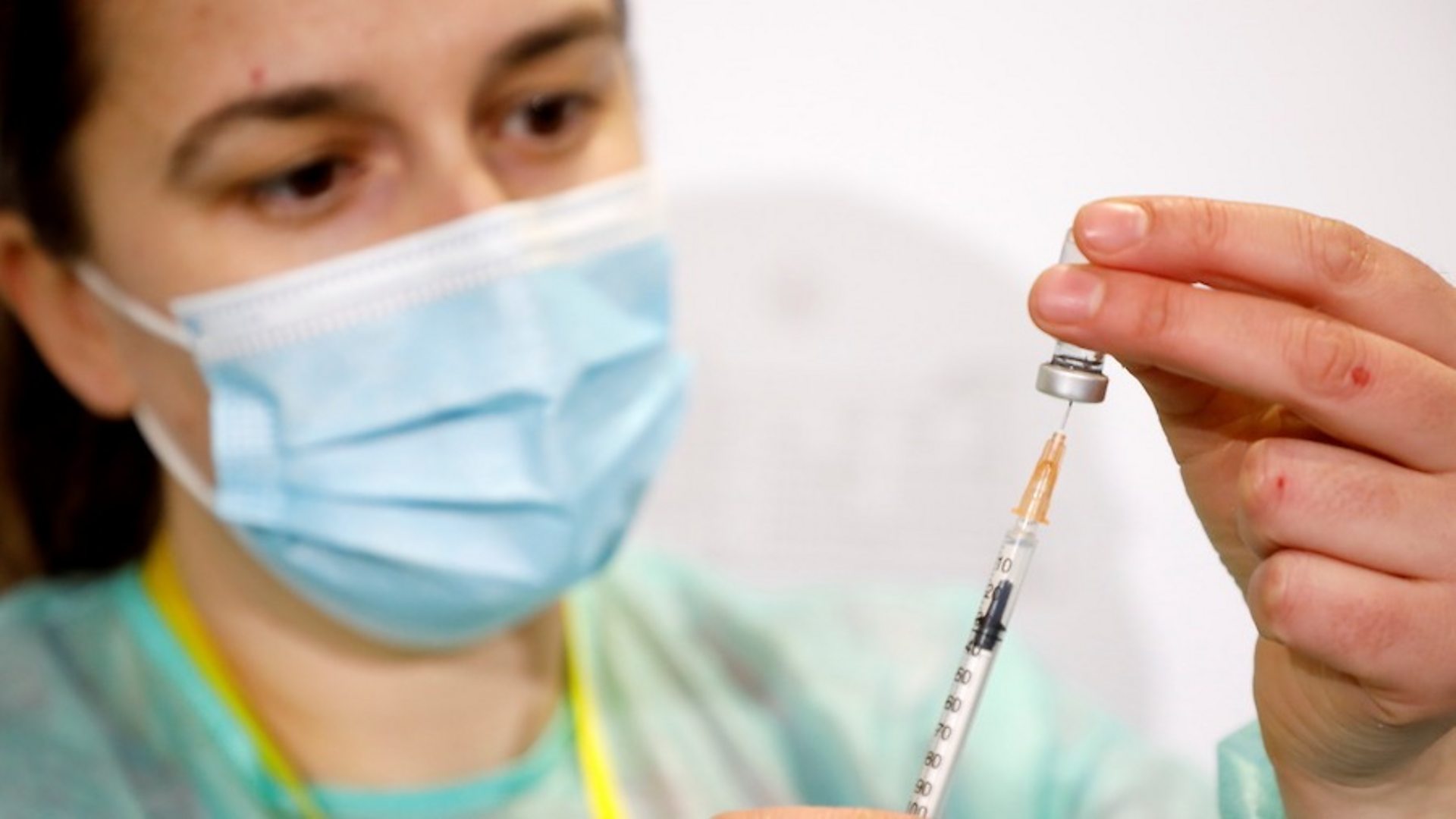 Корона вирус и вакцине: Како се осећају лек&#