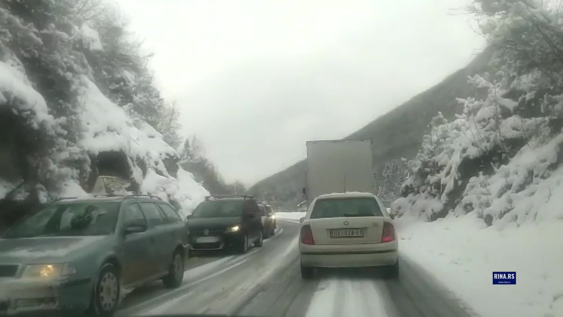 Sneg usporio saobraæaj od Nove Varoši do Prijepolja