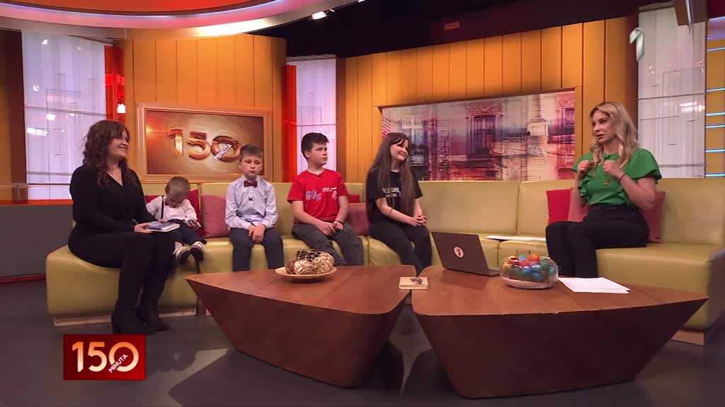 Majka 11 dece sama brine o njima: Gde pronalazi snagu za sve izazove?