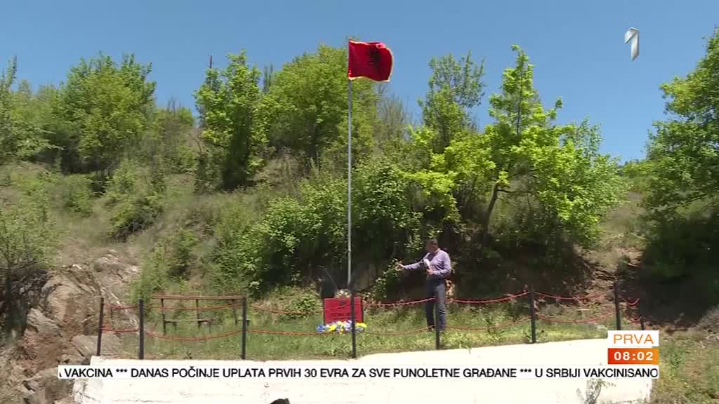 Sukob u Bujanovcu zbog zastava - Srbija ili Albanija?