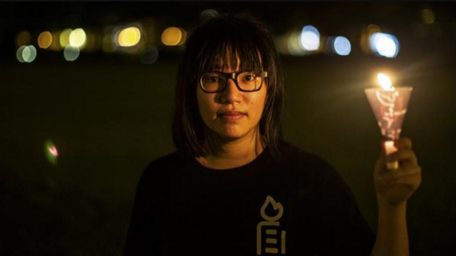 Хонгконг и бдење: Паљење свећа за Тјенанме&#x