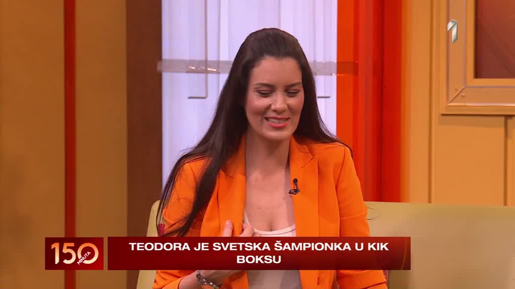 Kik bokserka i violinistkinja Teodora Maniæ