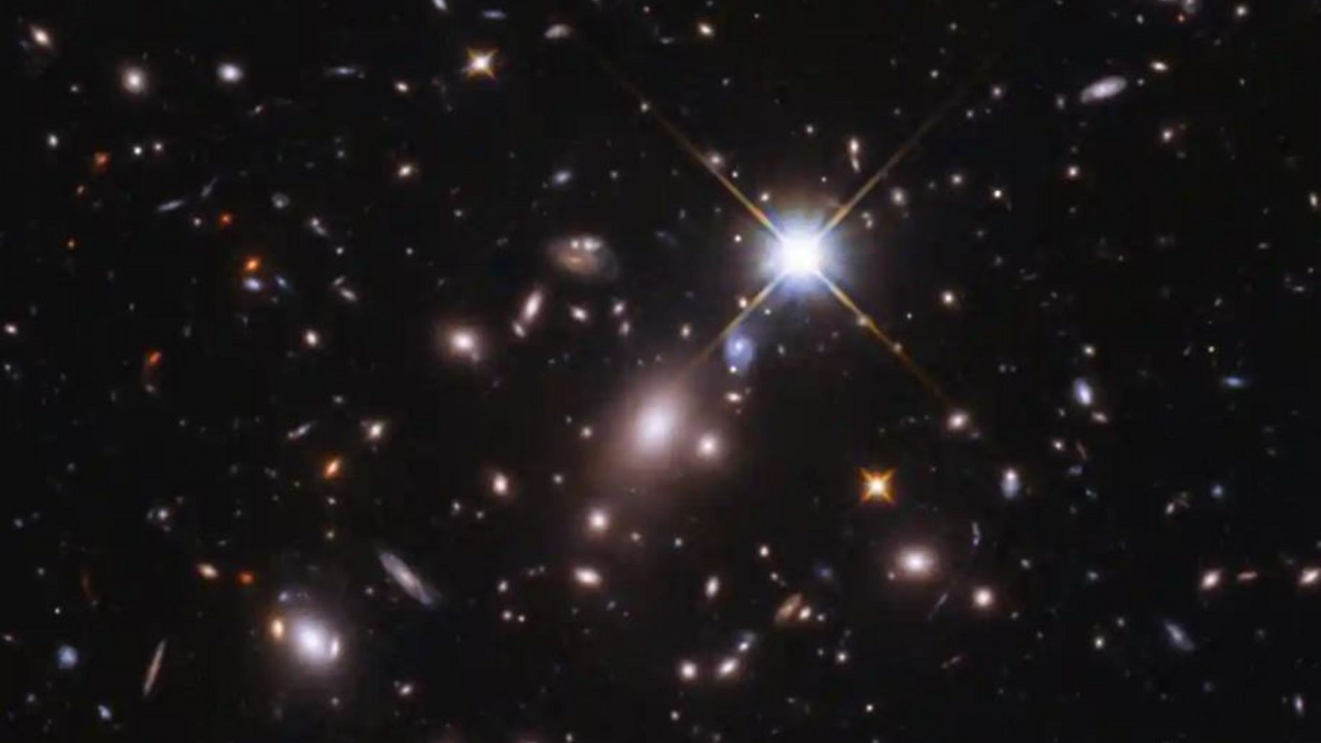 Астрономија: Телескоп Хабл снимио најудаE