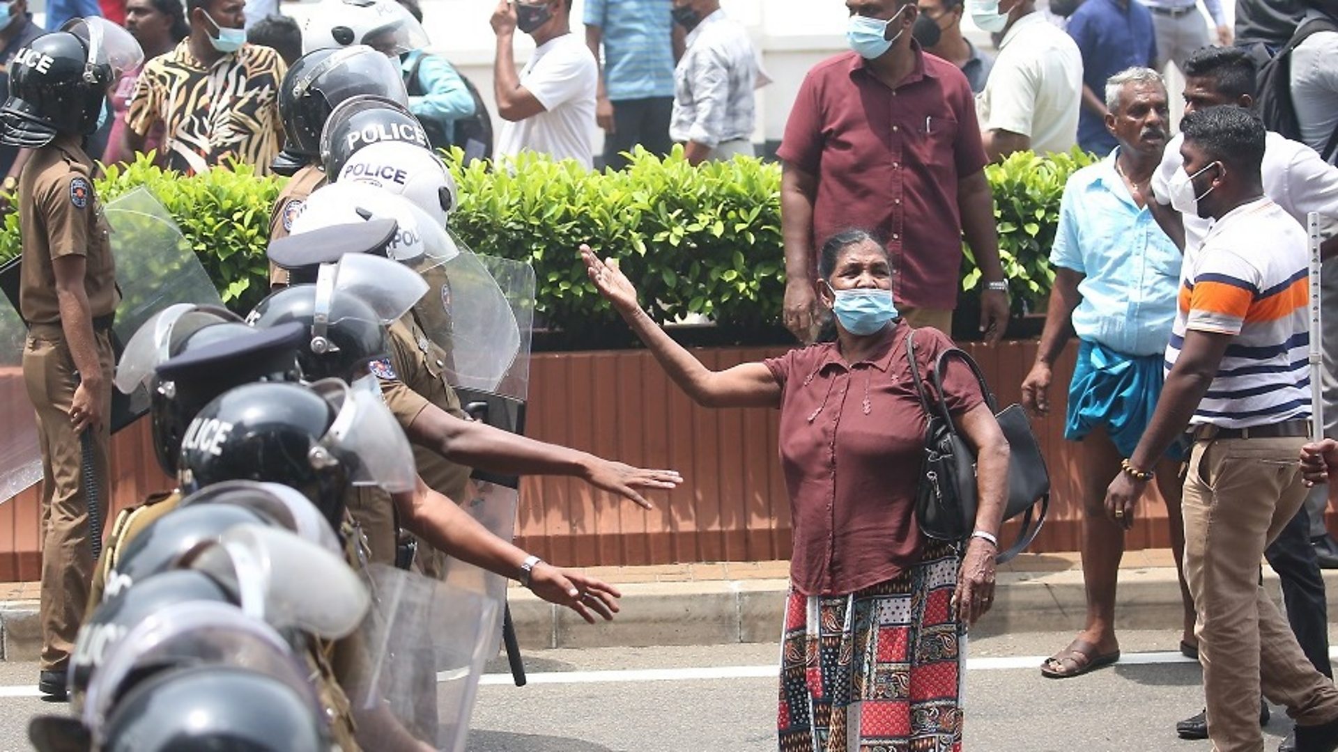Протести у Шри Лнаки: Шта урокује насиље