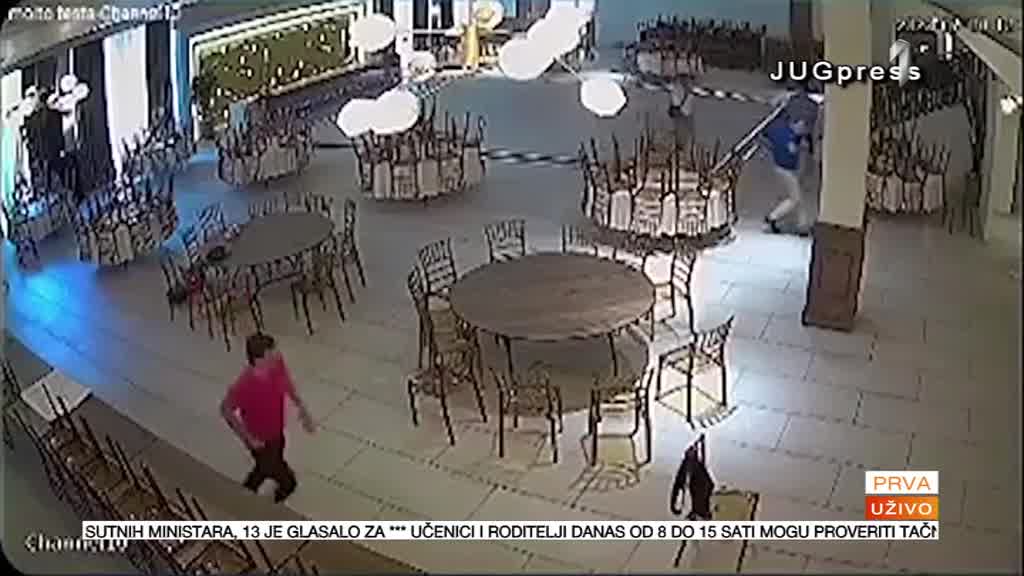 Leskovac: Pao ceo plafon u svečanoj sali