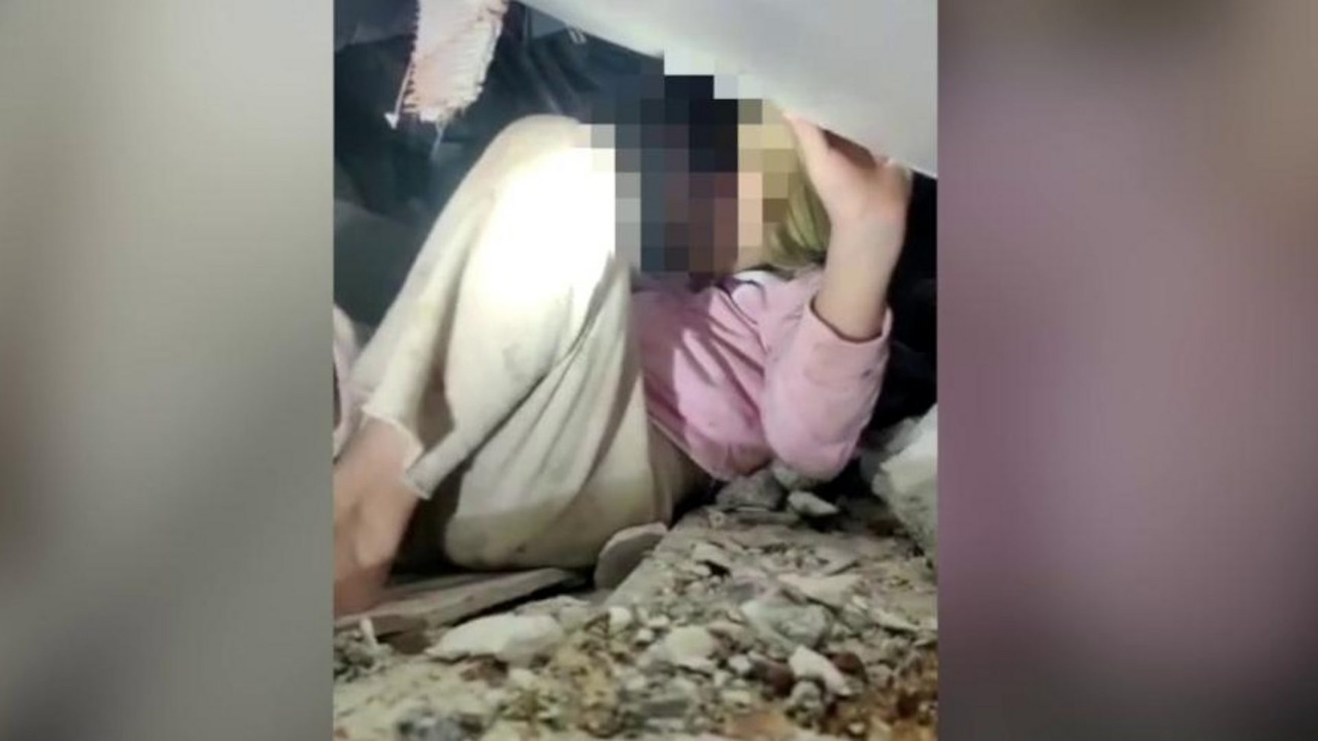 Girl rescued from rubble in Hatay province