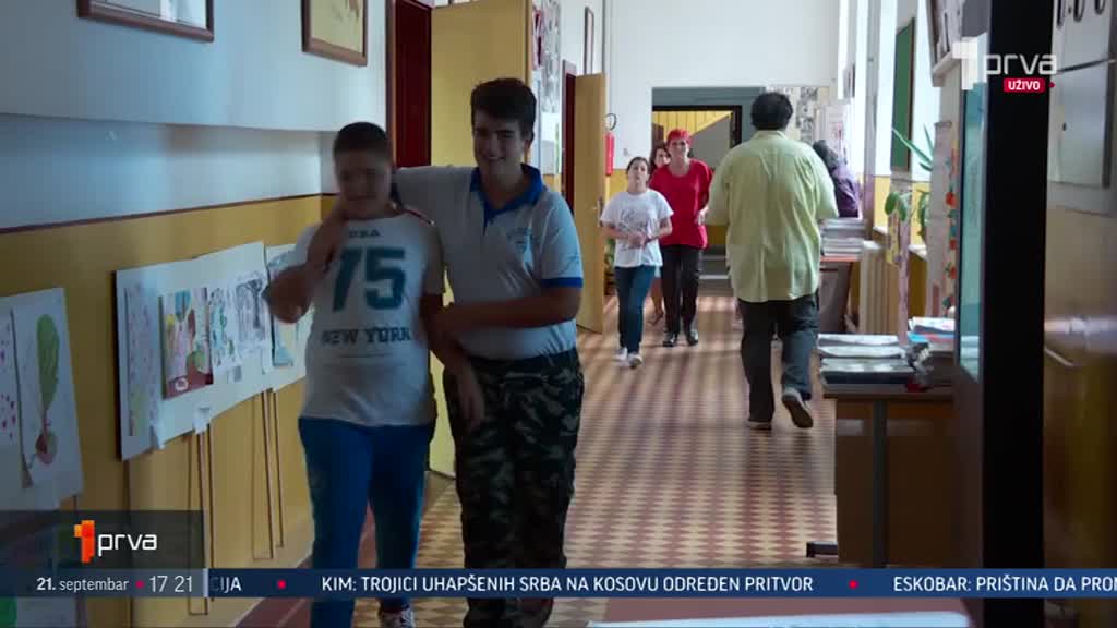 Deca predmet podsmeha ukoliko nemaju markiranu garderobu