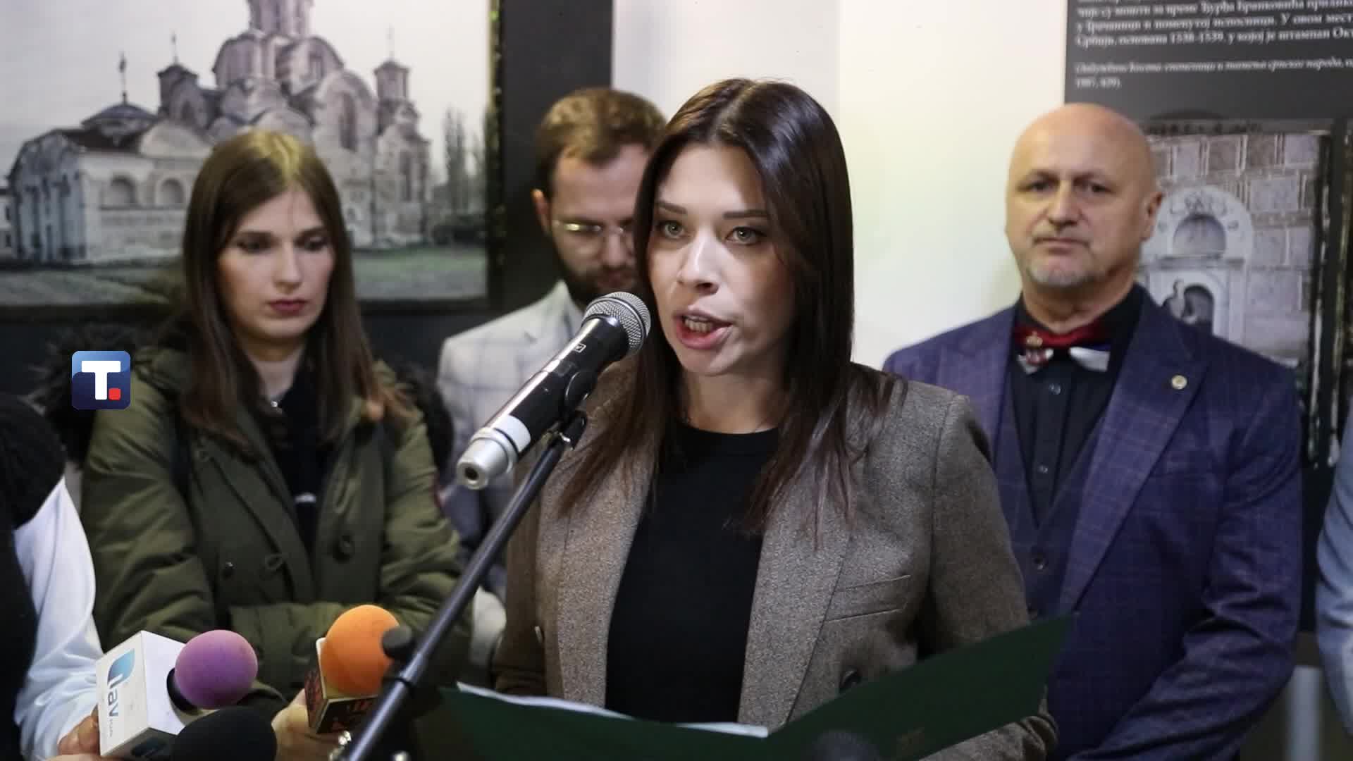 Vujović otvorila izložbu fotografija u Istorijskom arhivu Užice